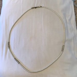 Banana Republic pearl necklace